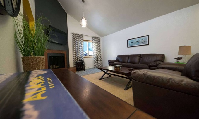 Bayshore - Klatt House | Newly Remodeled Waterfront Home With 3 Bedroom 2 Bath