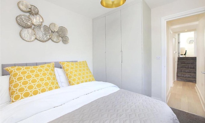 Latchmere Apartment | Newly Renovated 2 Bed Clapham Junction
