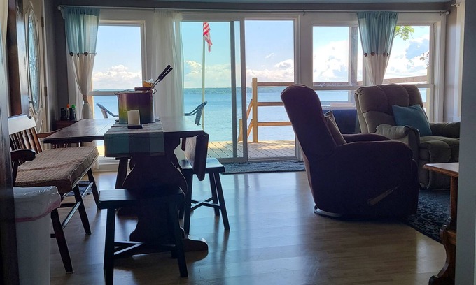 Town of Benton Cottage | Newly renovated FOR 2020 VACATION SEASON! No steps, walk to lake!