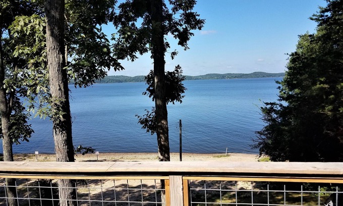 Dover Cottage | Newly Renovated Lakeside Cottage, Beautiful Lake Views With Adjacent Boat Ramp.