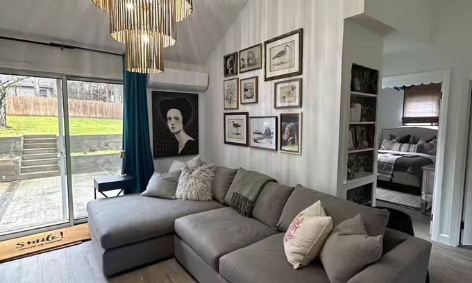 Sag Harbor Apartment | Newly Renovated Sag Harbor Beach House with Pool