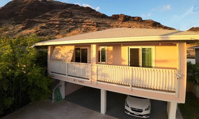 Nanakuli House | Newly renovated three bedroom with private lanai, A/C, WIFI, close to the beach