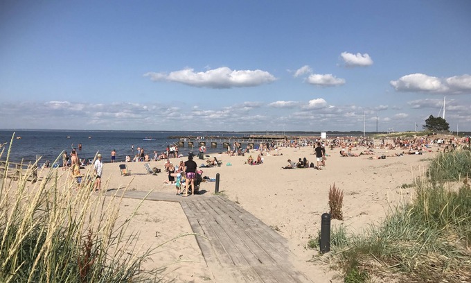 Bastad Condo | Next door to Malen outdoor pools and the sea live own townhouse in Båstad