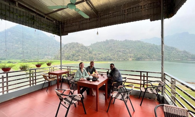 Nam Mau Bed & Breakfast | Nhà Nghỉ Sơn Lâm - Ba Bể lake Best view