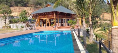 Soc Son House | Nha Ben Suoi - Venuestay