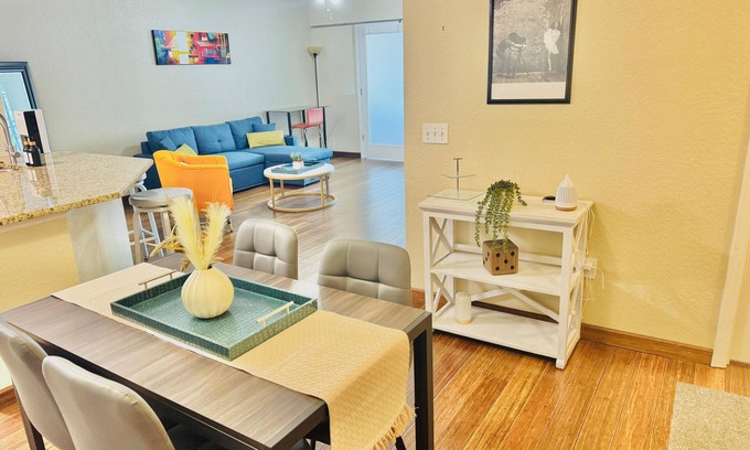 Florida Central Atlantic Coast Apartment | Nice 2-bedroom apartment with AC in Orlando