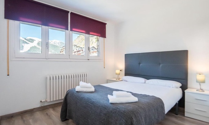 Incles Apartment | Nice 3 Bedroom Apartment for 6 people, Incles. C.PEP 5