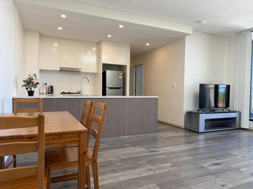 Bankstown Apartment | Nice and Clean Apartment with Free Netflix and Parking