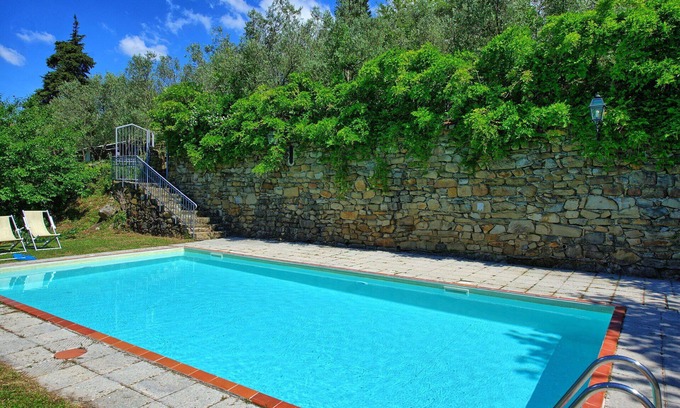 Greve in Chianti Apartment | Nice apartment for 5 people with WIFI, pool, TV and pets allowed, close to Greve In Chianti