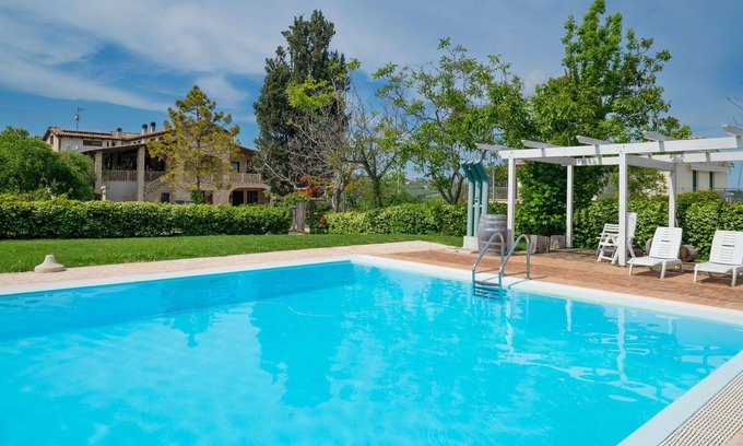 Citta Sant'Angelo Apartment | Nice apartment for 4 people with pool, WIFI, A/C, TV, patio, pets allowed and parking