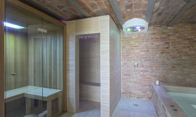 Pieve a Nievole Apartment | Nice apartment for 4 people with A/C, pool, WIFI, hot tub, TV, patio and pets allowed