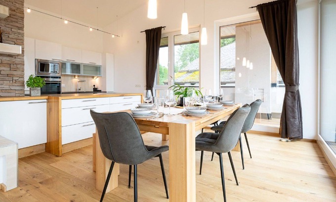 Eben im Pongau Apartment | Nice apartment for 8 guests with TV