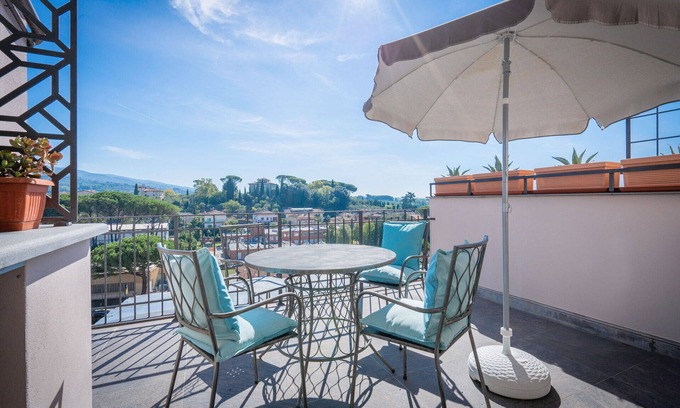 Lamporecchio Apartment | Nice apartment for 4 guests with A/C, pool, WIFI, TV, terrace and panoramic view
