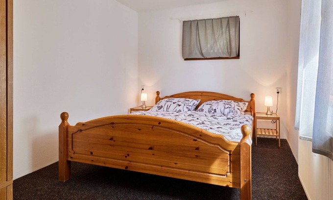 Cerny Dul Apartment | Nice apartment for 4 guests with WIFI, TV and pets allowed