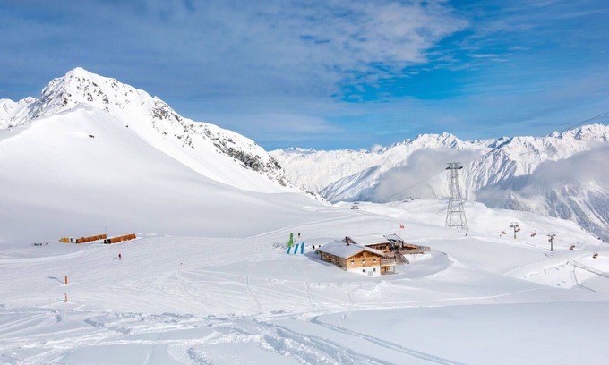 Davos-Dorf Apartment | Nice apartment for 4 people with WIFI, TV and balcony