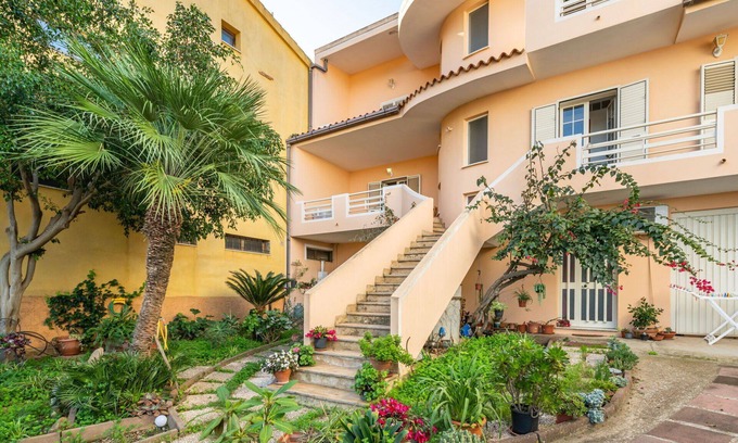 Muravera Apartment | Nice apartment for 6 guests with A/C, TV, balcony and panoramic view