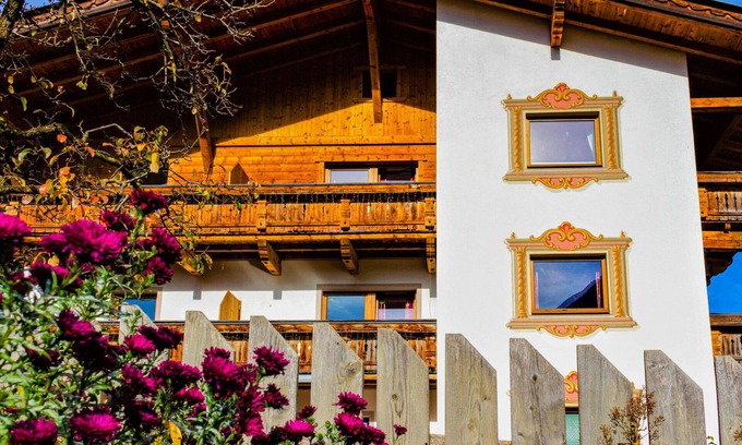 Neustift Im Stubaital Apartment | Nice apartment for 9 people with WIFI, TV and balcony