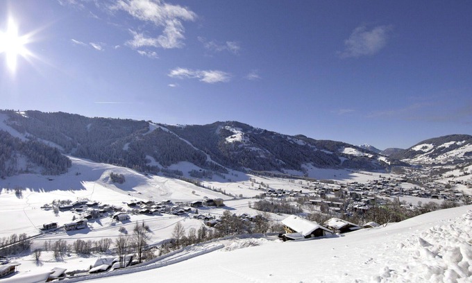 Muhlthal Apartment | Nice apartment for 8 guests with WIFI, TV and balcony