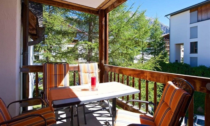 Lenzerheide Apartment | Nice apartment for 4 guests with TV and balcony