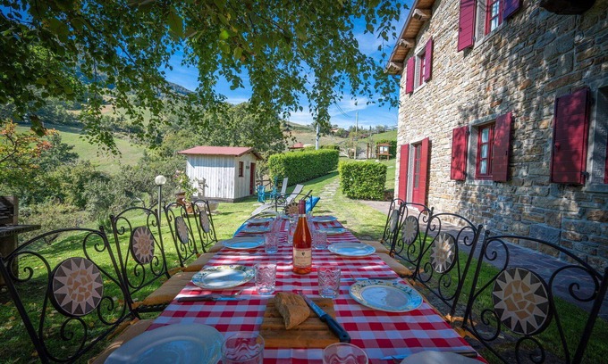 Cutigliano Apartment | Nice apartment for 4 people with pool, WIFI, TV and pets allowed