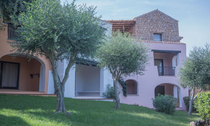 Liscia di Vacca Apartment | Nice apartment for 4 guests with A/C, pool, WIFI, TV and pets allowed
