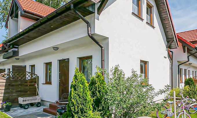 Dabki Apartment | Nice apartment in Bobolin with WiFi