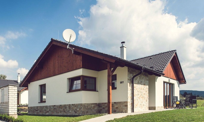 Lipno nad Vltavou House | Nice apartment in villa for 6 guests with WIFI, TV, terrace and pets allowed