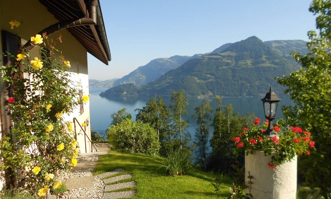 Emmetten Apartment | Nice apartment with free view on Lake Lucern and the mountains