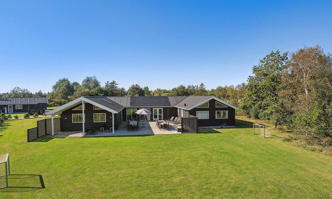 Aalbaek House | Nice home in ålbæk with kitchen