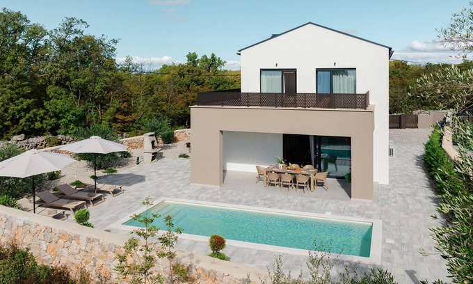 Kras House | Nice home in Dobrinj with WiFi