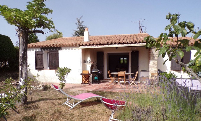 Tourtour House | Nice house with private garden, in a private domain with swimming pool.