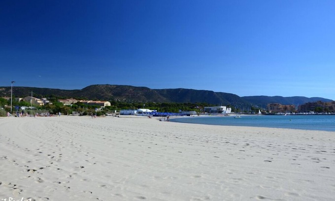 La Faviere Apartment | Nice studio modern and comfortable 4 people 200 m from the beach. Wireless.