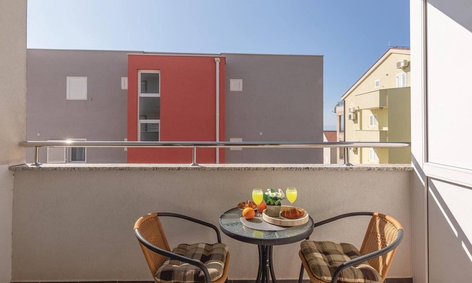 Zelenka Apartment | Nice studio in Makarska with WiFi