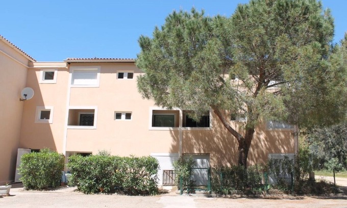 Calvi Apartment | Nice studio with loggia and air conditioning, in the pinewood, 100 m from the beach