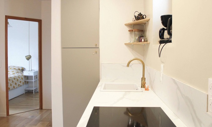 Faubourg de l'Arche Apartment | Nice T2 with Wifi near center