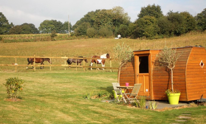 Guimiliau House | Night in a caravan with breakfast included (unusual guest room)