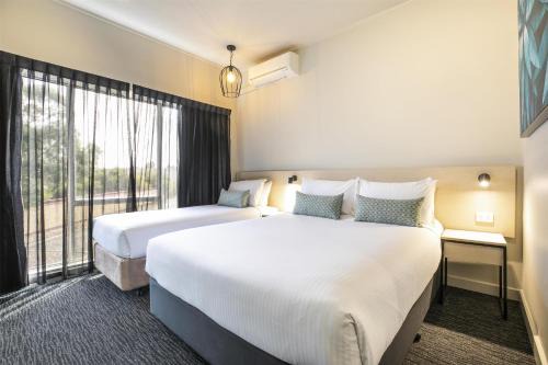 Thomastown Hotel | Nightcap at Excelsior Hotel