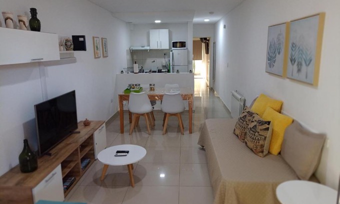 Neuquen Apartment | Nikemen, moderno dpto con patio y cochera cubierta