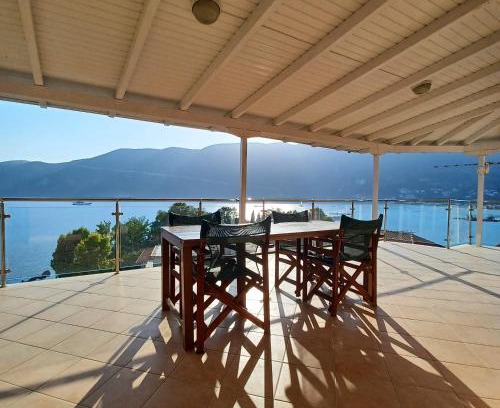 Vassiliki Apartment | NIKOS APARTMENTS and PENTHOUSE