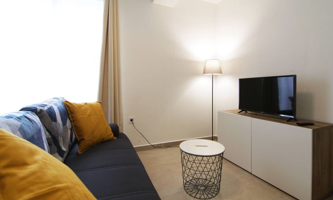 Sisan House | Nina 2 - New app featuring Air condition and swimming pool