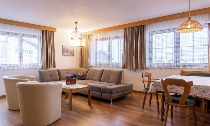 Graen Apartment | No. 3 Einstein - HAUS fern