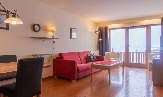 Graen Apartment | No. 7 Daphne - HAUS fern