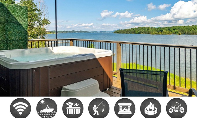 Dandridge Villa | No Wake Zone - Lake View / Mountain View / Fire Pit / Corn Hole / Hot Tub