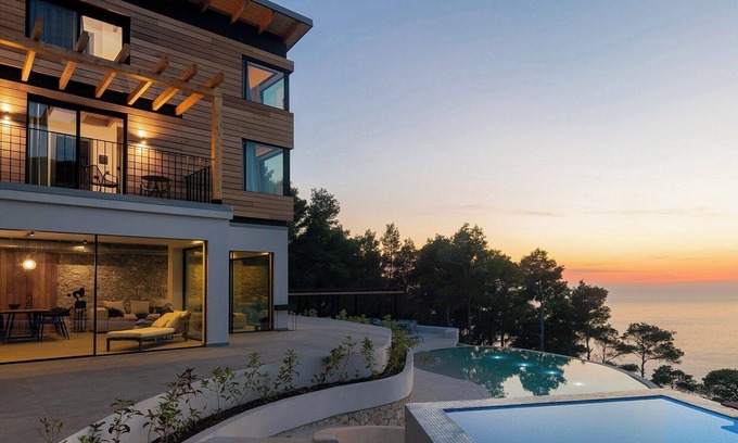 Evgiros Villa | Noiya - Eight Bedroom Villa, Sleeps 16