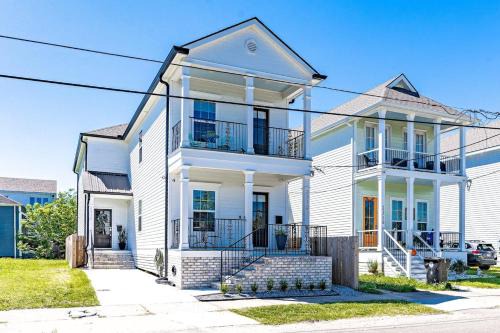 Tulane - Gravier House | Nola Retreat Superdome & Event Hotspot