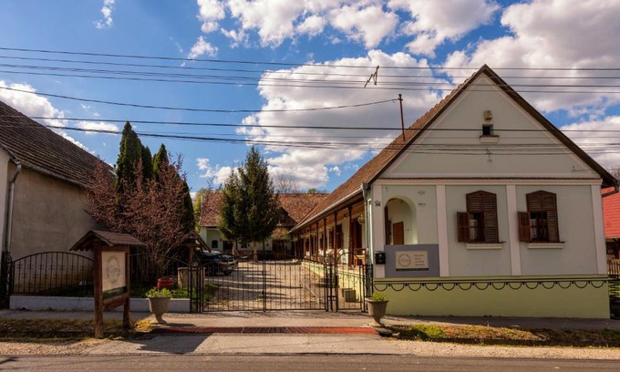 Szalka Hotel | Noresa Étterem és Panzió