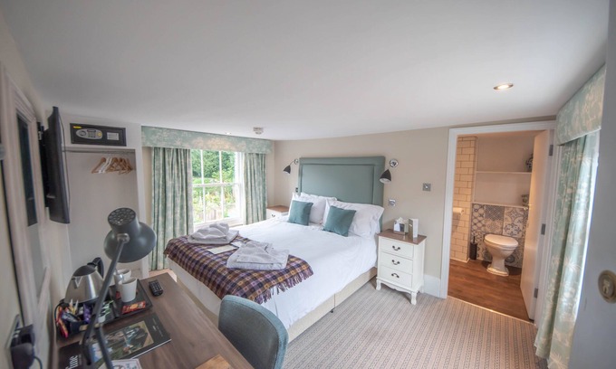 Arundel Hotel | Norfolk Arms Hotel