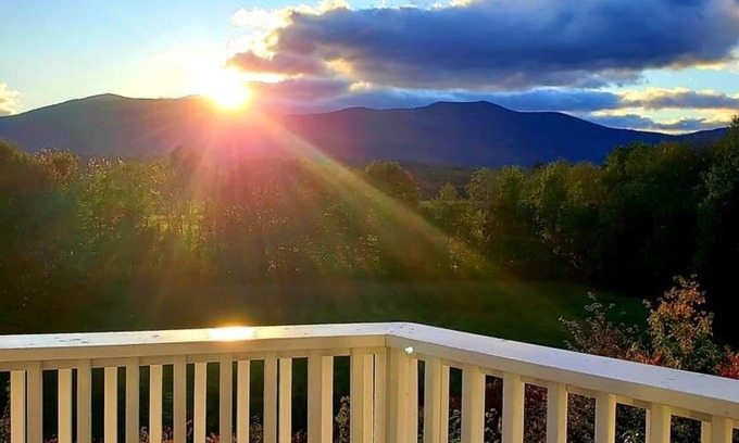 North Conway Hotel | North Conway Mountain Inn