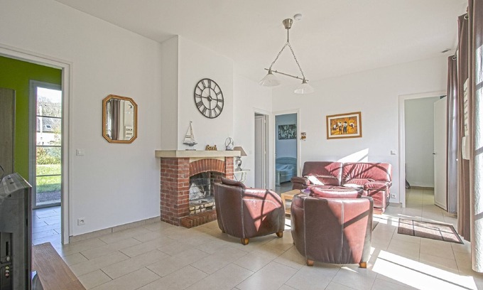 Sainte-Honorine-des-Pertes House | North Sea Family Haven