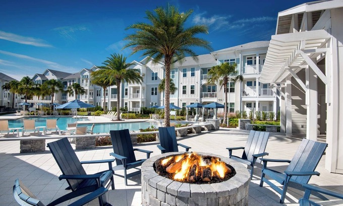 Southside Apartment | Northeast Florida Retreat